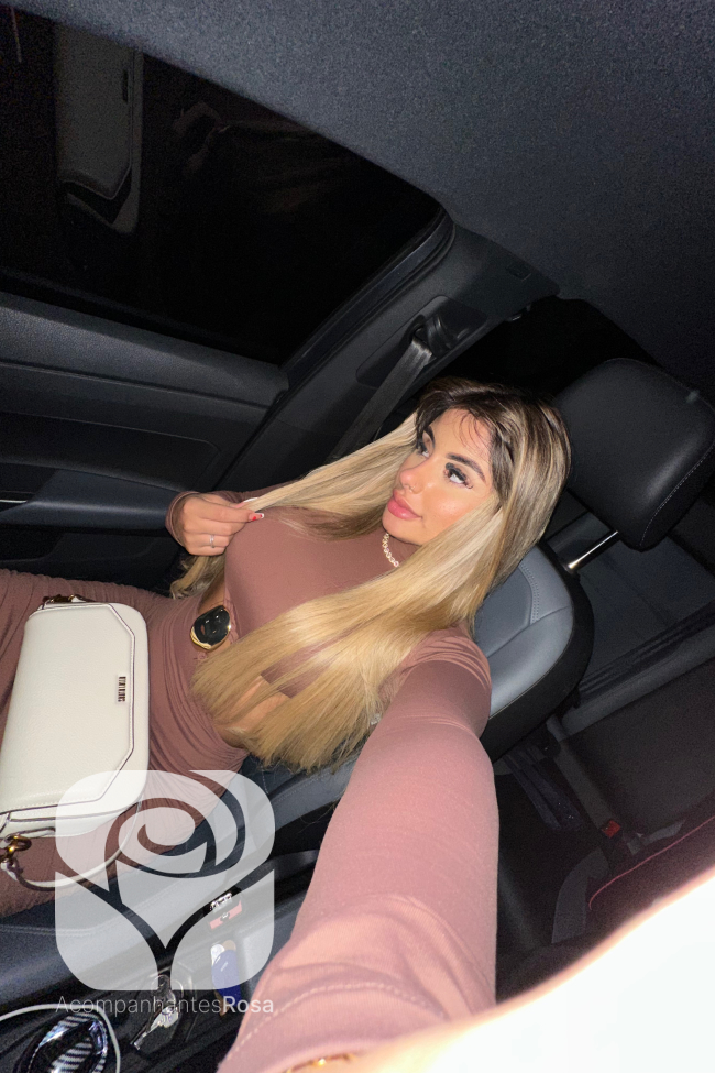Acompanhantes Lisboa. Acompanhantes de Luxo Lisboa. Foto da Acompanhante de Luxo Júlia Lima 934825705. Atualmente disponível Lisboa | Picture Verified Escort